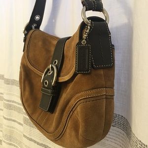 NWOT Authentic Coach suede shoulder bag! 👜 💄